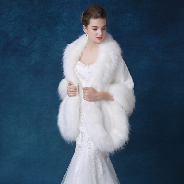 Wedding Dress Fashionable Warm Shawl - Image 3